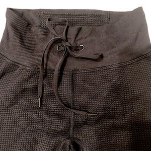 Victoria’s Secret PINK Waffle leggings Size SMALL